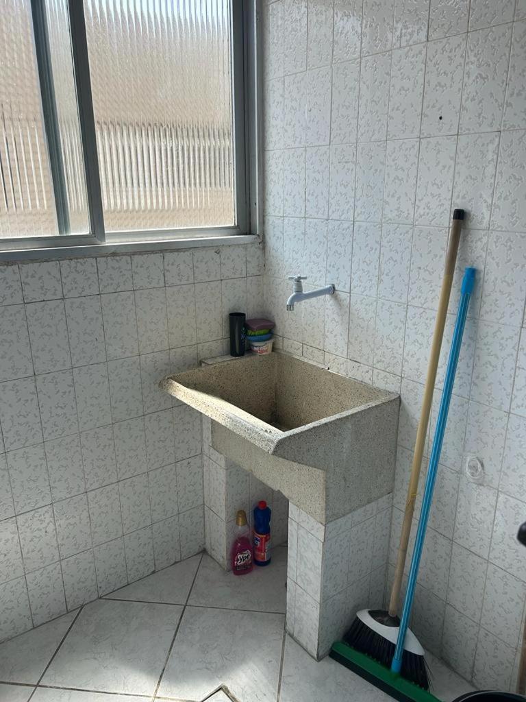 Apartamento A Um Minuto Da Praia Apartment Praia Grande  Ngoại thất bức ảnh